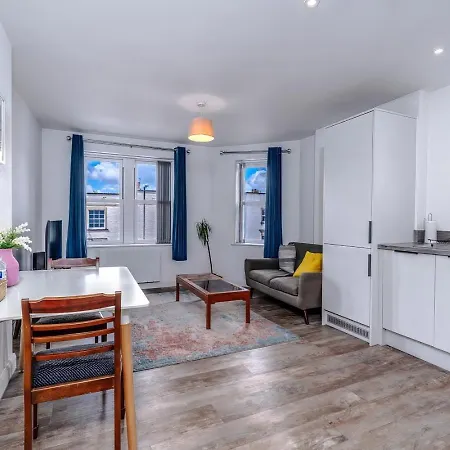 Apartment Chic & Modern - Bedminster Parade