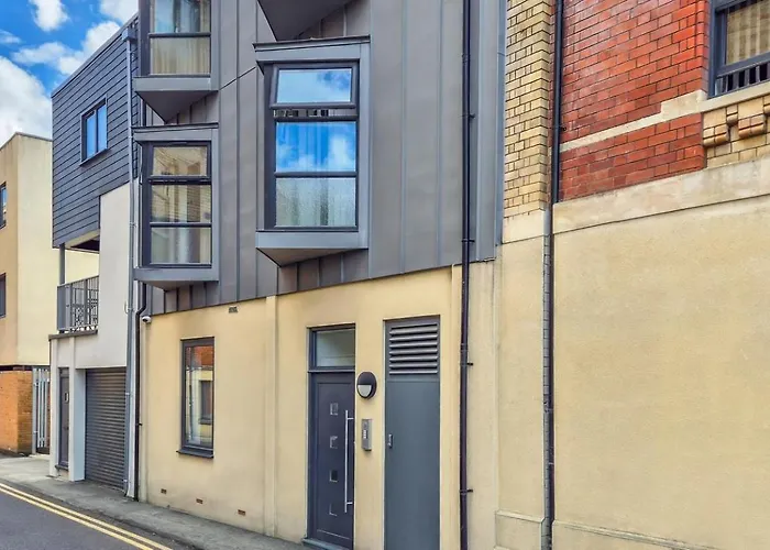 Chic & Modern - Bedminster Parade * Bristol